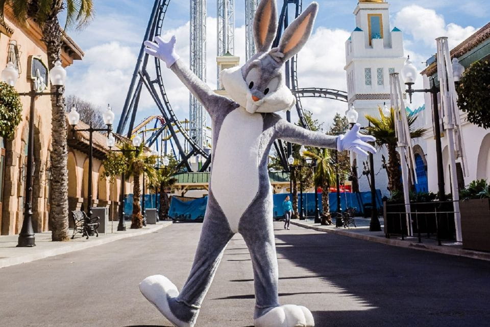 Madrid: Parque Warner Ticket and Roundtrip Transportation - Things To Know