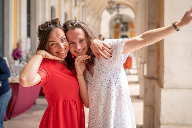 Madrid Photo Tour with Pro Photographer Lifestyle and Portrait - Exploring Madrid Through a Photographer’s Lens