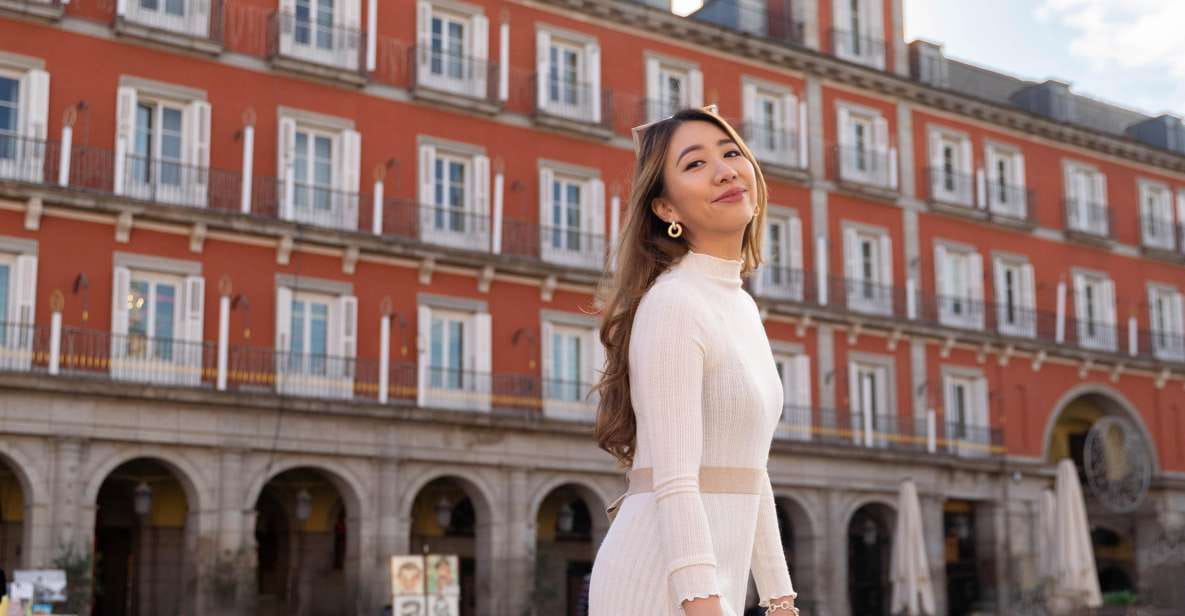 Madrid: Plaza Mayor Professional Photoshoot - Booking and Payment