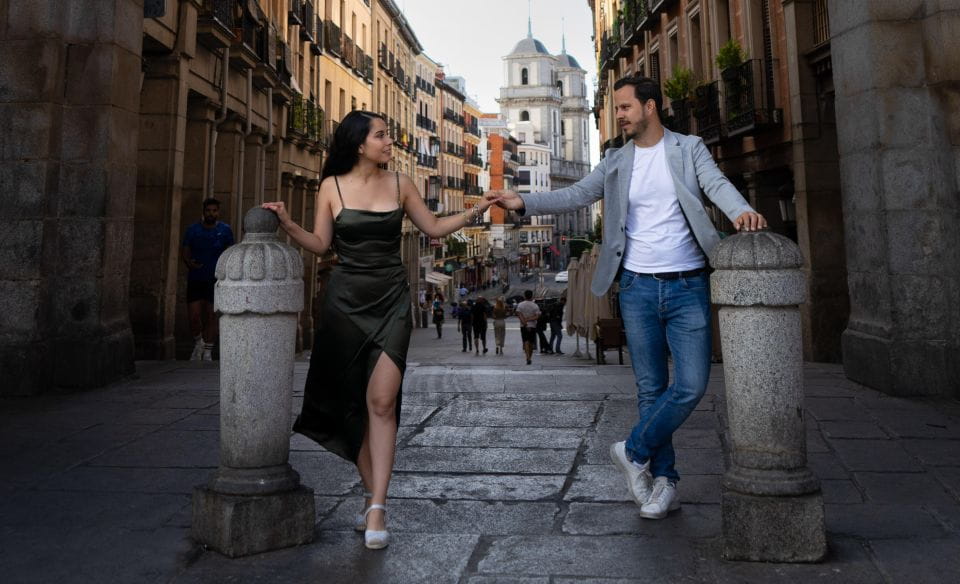 Madrid: Plaza Mayor Professional Photoshoot - Photography Services
