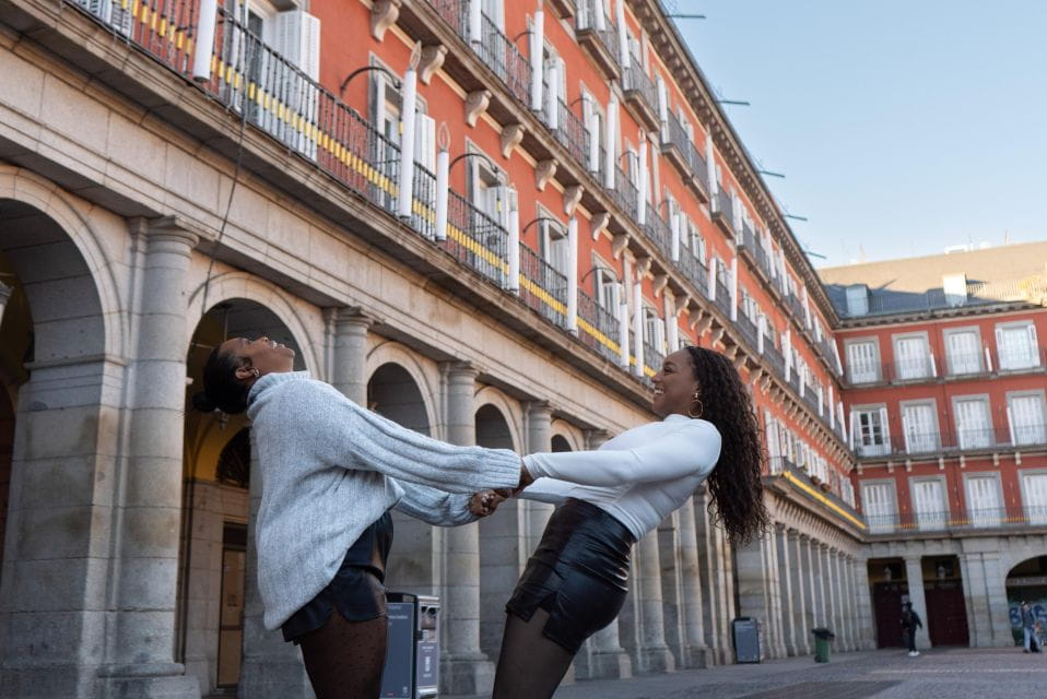Madrid: Plaza Mayor Professional Photoshoot - Special Requests and Ideas