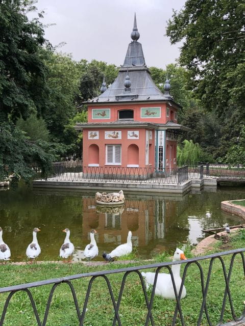 Madrid: Prado Avenue and Retiro Park Guided Walking Tour - Customer Reviews