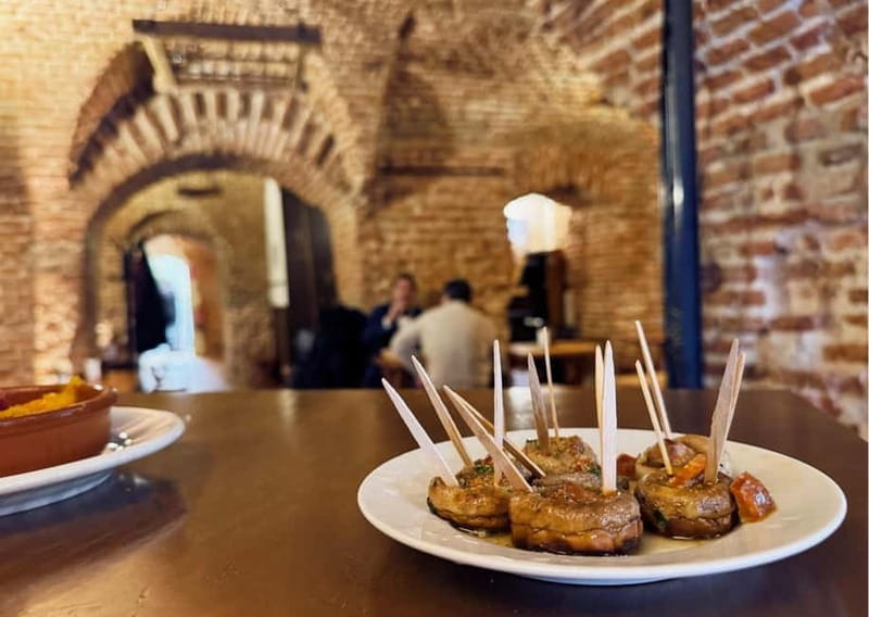 Madrid: Prado Museum and Tapas & Wine Tour with Local Guide - Discover Madrid’s Charm: A Practical Guide to the Prado & Tapas Tour