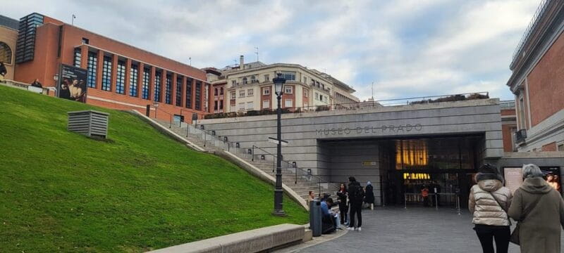 Madrid: Prado Museum Guided Tour Small Group - Entering the Prado: What to Expect