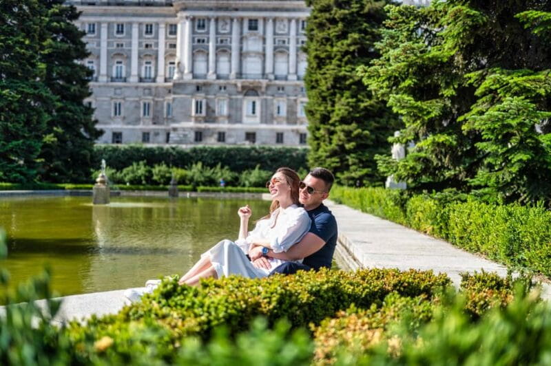 Madrid: Private Photoshoot with a Professional Photographer - FAQ