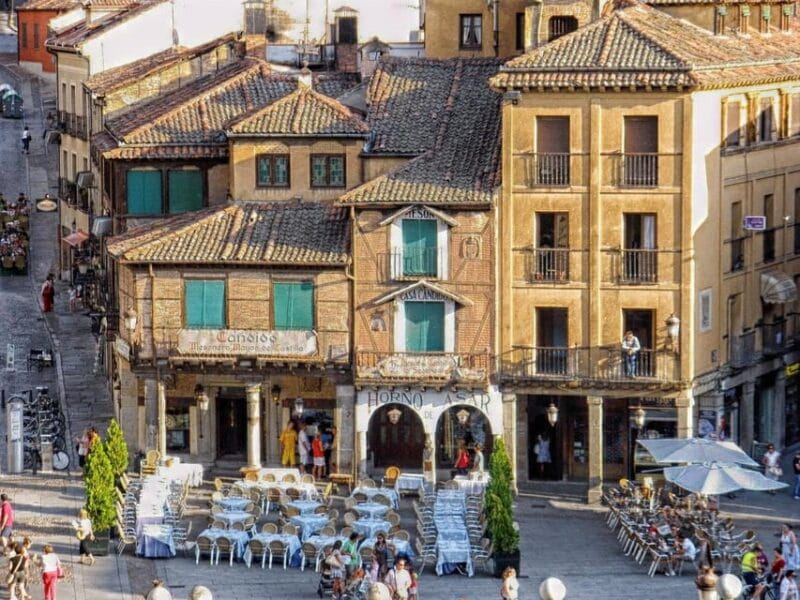 Madrid: Private Segovia Day Trip with Local Guide - Entering the Old Town of Segovia: A Personal Journey