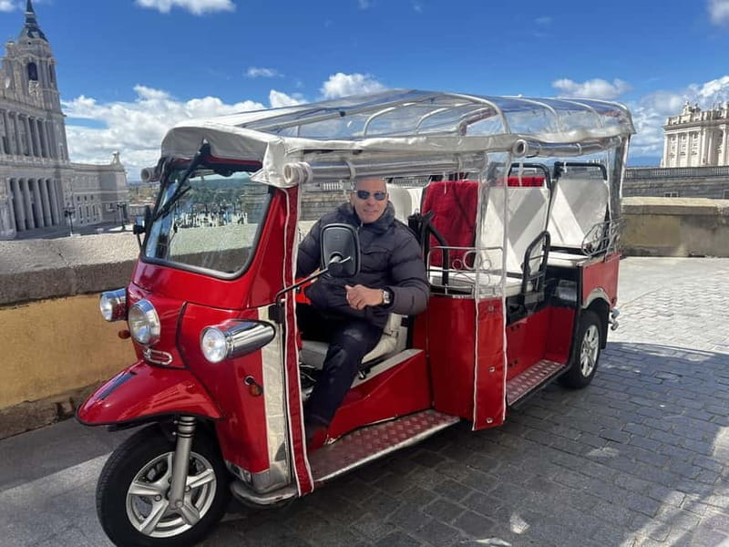 Madrid: Private Tuk Tuk Tour 1 hour - The Smooth Start: Hotel Pickup and the Comfort of an Electric Tuk Tuk
