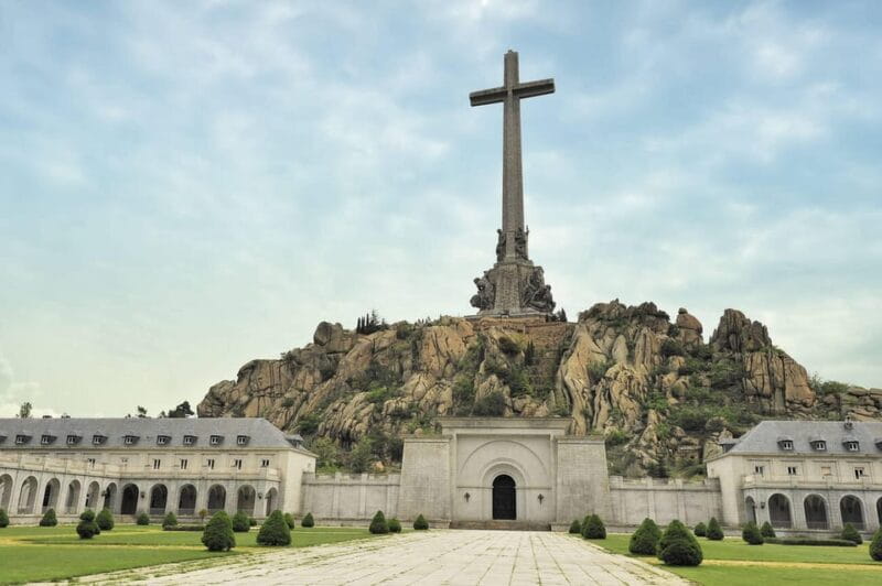 Madrid: Private Valley of the Fallen & Monastery Day Trip - Key Points / Takeaways