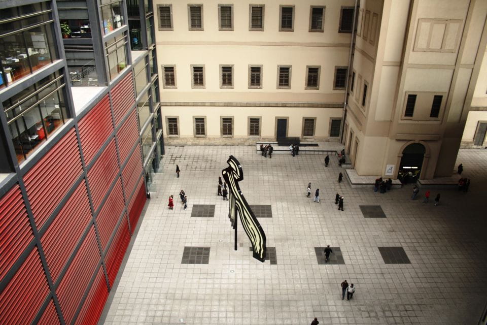 Madrid: Reina Sofía Guided Tour With Skip-The-Line Tickets - Tips for Visitors