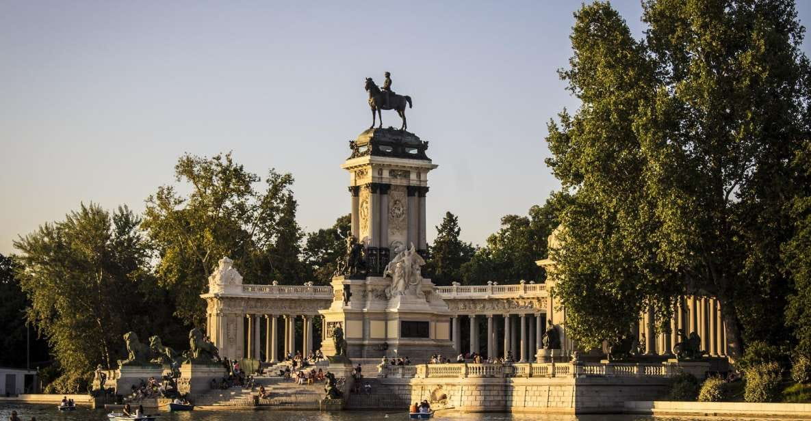 Madrid: Retiro Park Guided Tour and Tapas Tasting - Tour Highlights