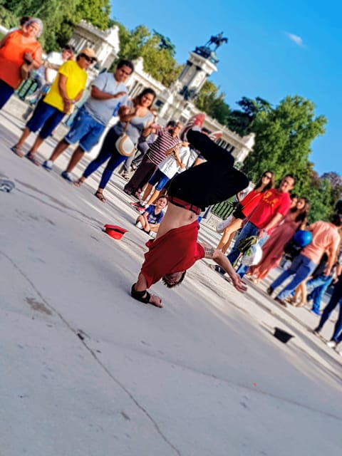 Madrid: Retiro Park Guided Tour with a Photographer - Key points / Takeaways