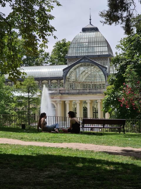 Madrid: Retiro Park Guided Tour with a Photographer - Who This Tour Is Best For