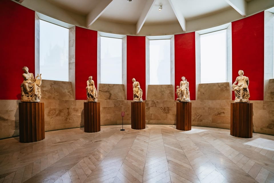 Madrid: Royal Palace and Prado Museum Guided Tour - Royal Palace Tour