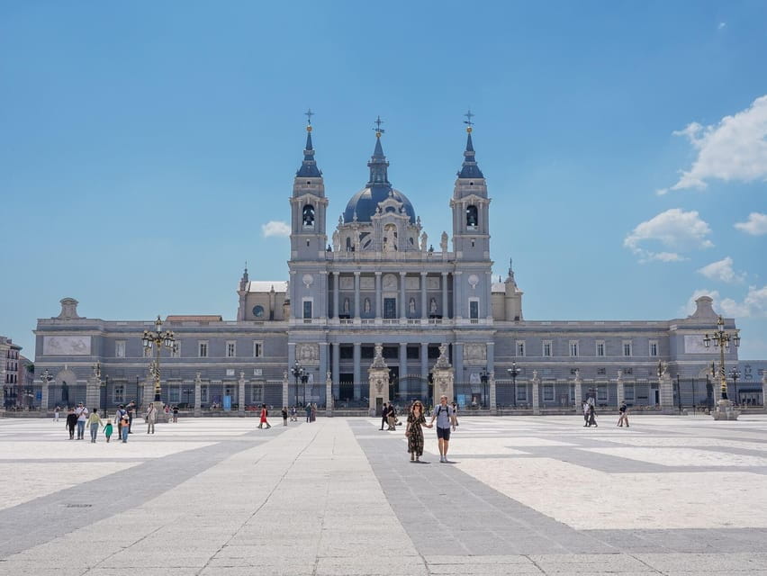 Madrid: Royal Palace and Prado Museum Guided Tour - Prado Museum Tour