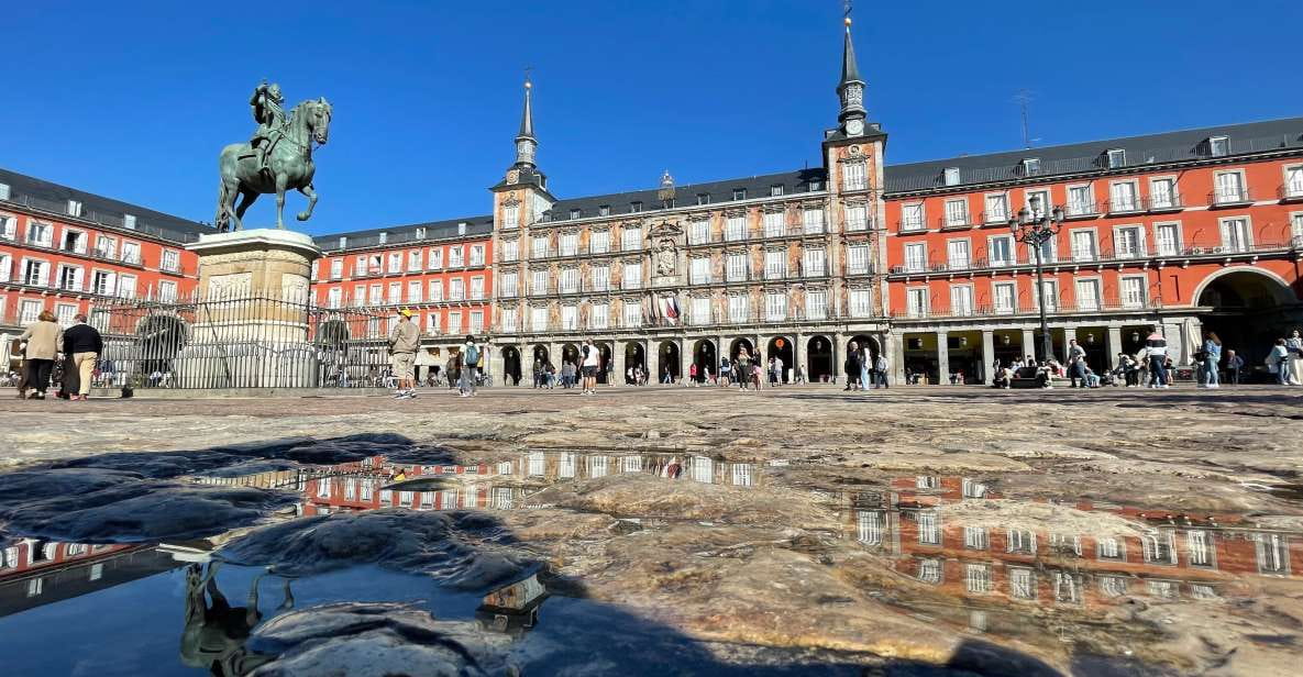 Madrid: Royal Palace Entry Ticket and Small Group Tour - Key Points