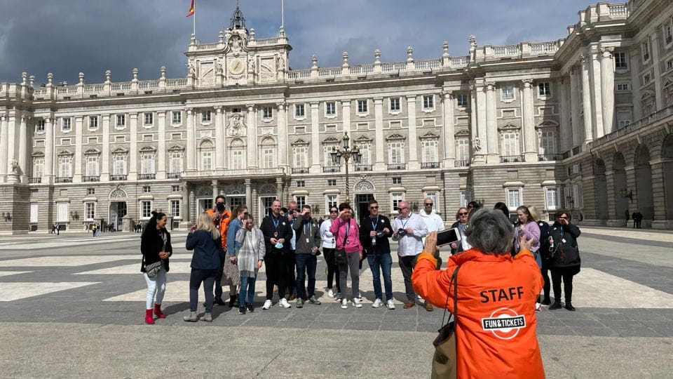 Madrid: Royal Palace Entry Ticket and Small Group Tour - Itinerary Details