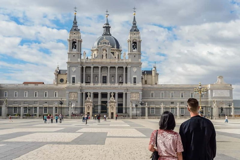 Madrid: Royal Palace Expert Guided Tour with Skip-the-Line - Exploring Madrid’s Royal Palace: What You’ll Experience