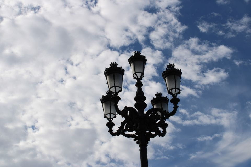 Madrid: Royal Palace Guided Tour With Entry Ticket - Experience Highlights