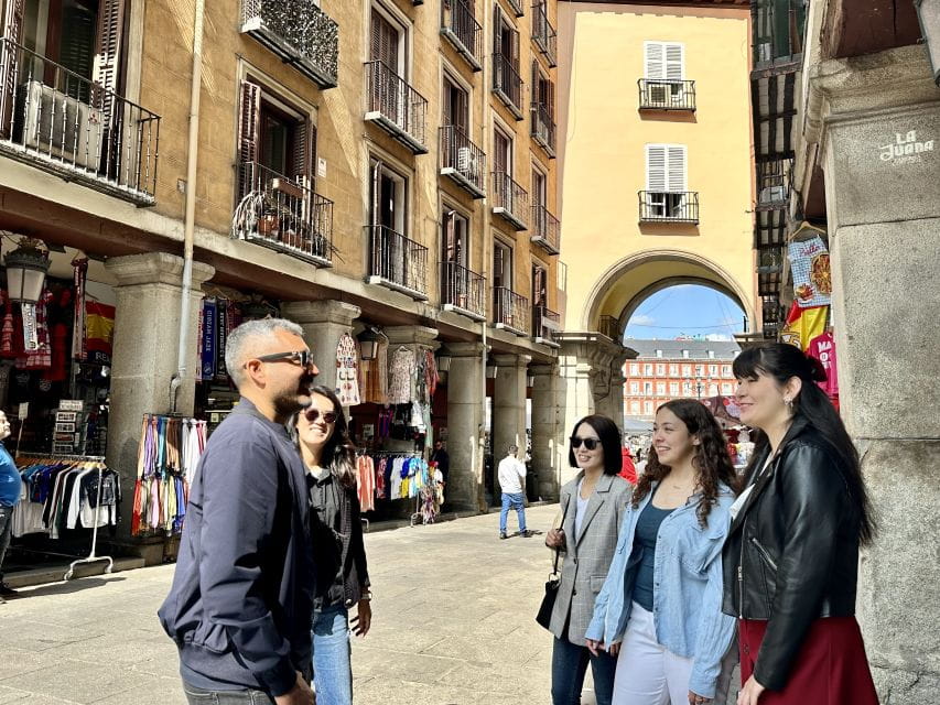 Madrid: Royal Palace & Habsburg Dynasty Small Group Tour - Key Points