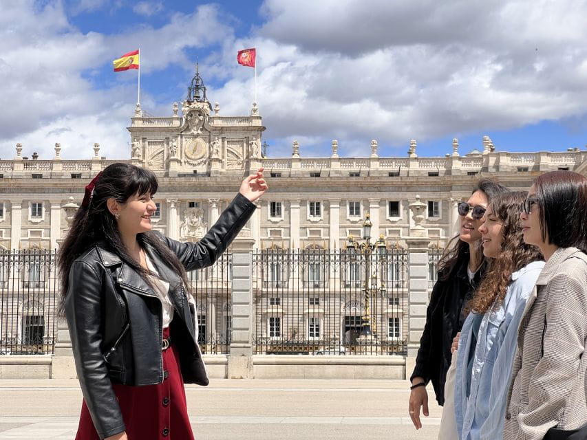 Madrid: Royal Palace & Habsburg Dynasty Small Group Tour - Experience Highlights