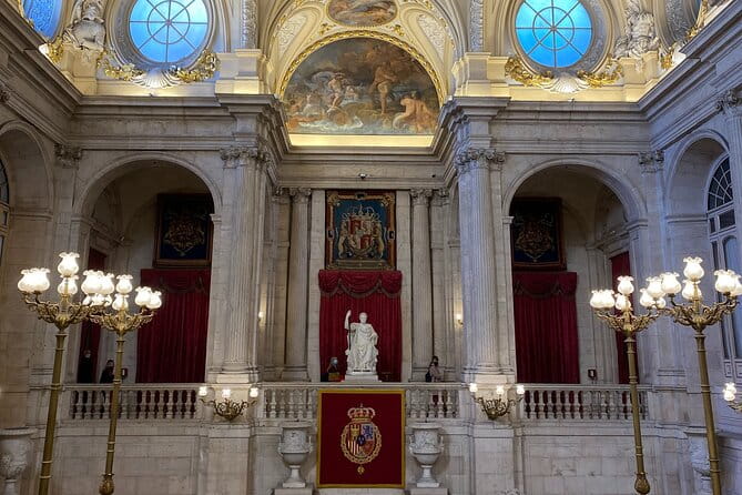 Madrid: Royal Palace Semi-private tour - FAQ