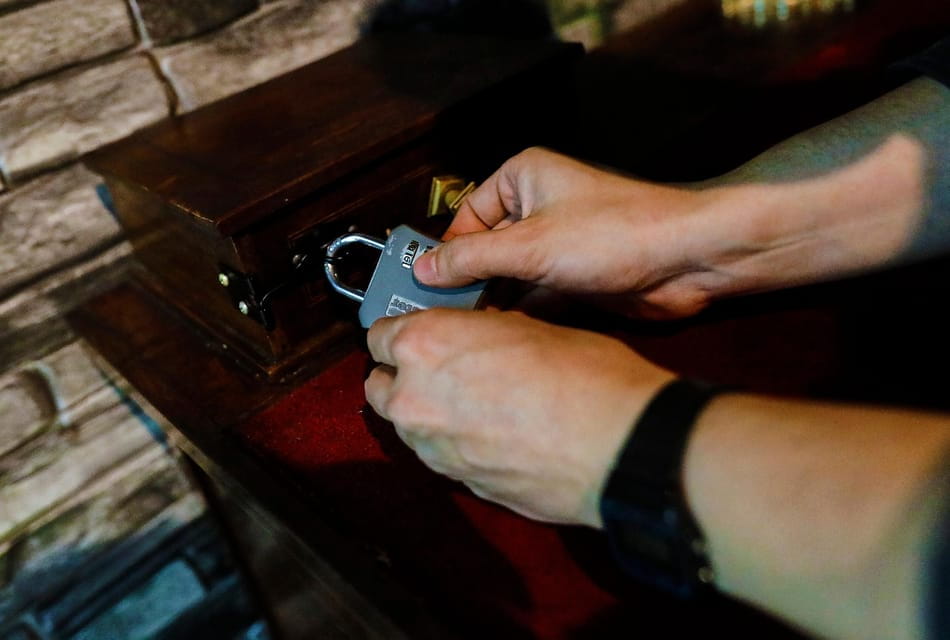 Madrid: Scary Escape Room The Haunted Box - Key Points