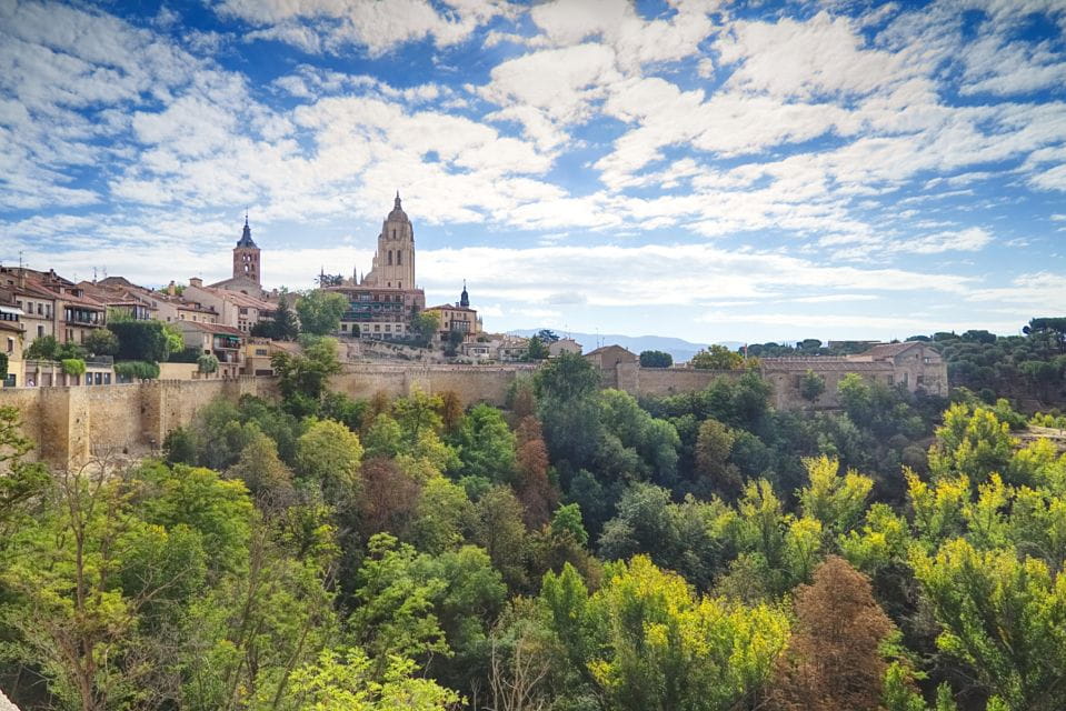 Madrid: Segovia & Avila Day Trip With Optional Entry Tickets - Transportation and Accessibility