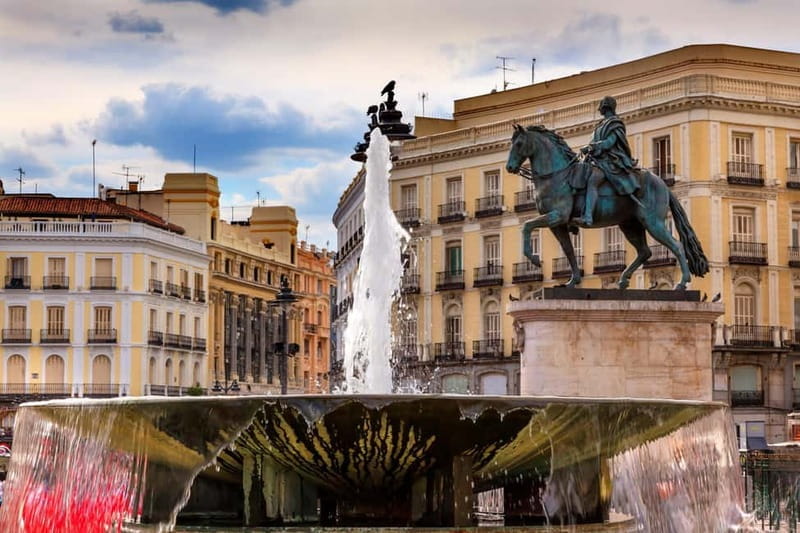 Madrid: Small-group historical walking tour - Exploring Madrid’s Top Sights in a Small-Group Setting