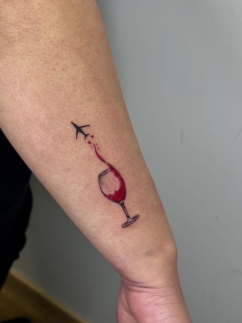 MADRID: SMALL TATTOO IN A PROFESSIONAL STUDIO - Inside the Studio: What to Expect from Start to Finish