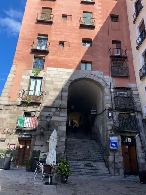 Madrid: stroll through the Austrias neighborhood option visit Prado Museum - Exploring Madrid’s Historic Heart: A Walk through the Austrias Neighborhood
