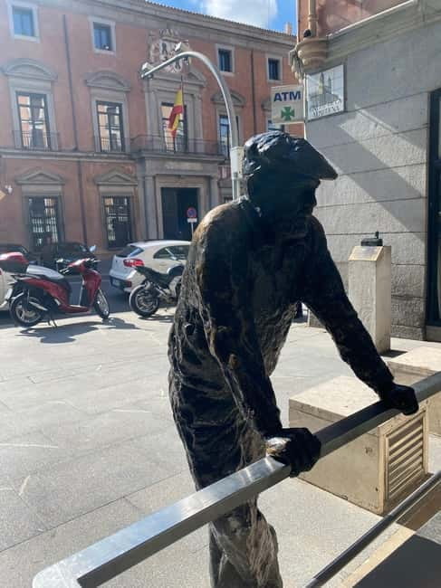 Madrid: stroll through the Austrias neighborhood option visit Prado Museum - Price and Logistics