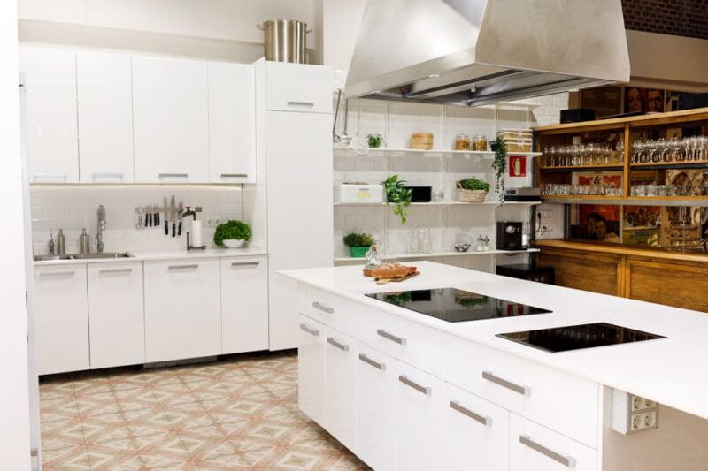 Madrid: Tapas & Paella Cooking Class with Expert Chef - A Cultural Touch: Beyond Cooking