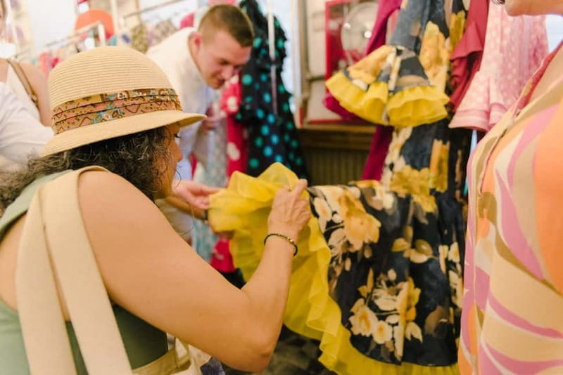 Madrid: Tapas Tour & Authentic Flamenco Experience - Strolling Through Madrid’s Historic Streets