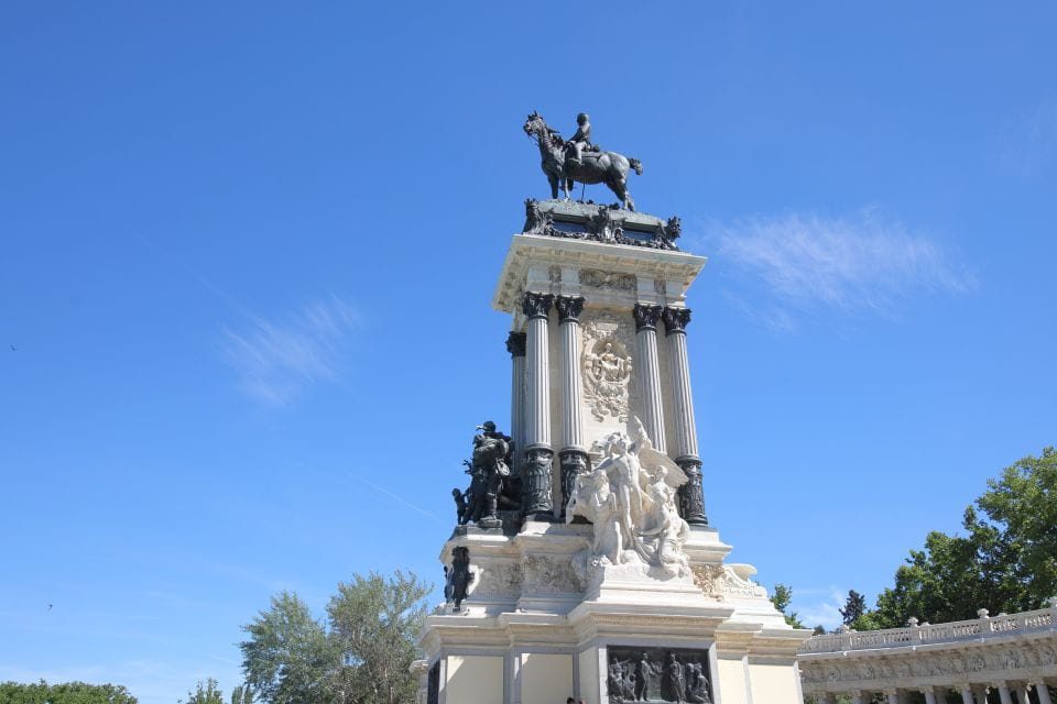 Madrid: The Retiro Park Self-Guided Audio Tour - Key Points