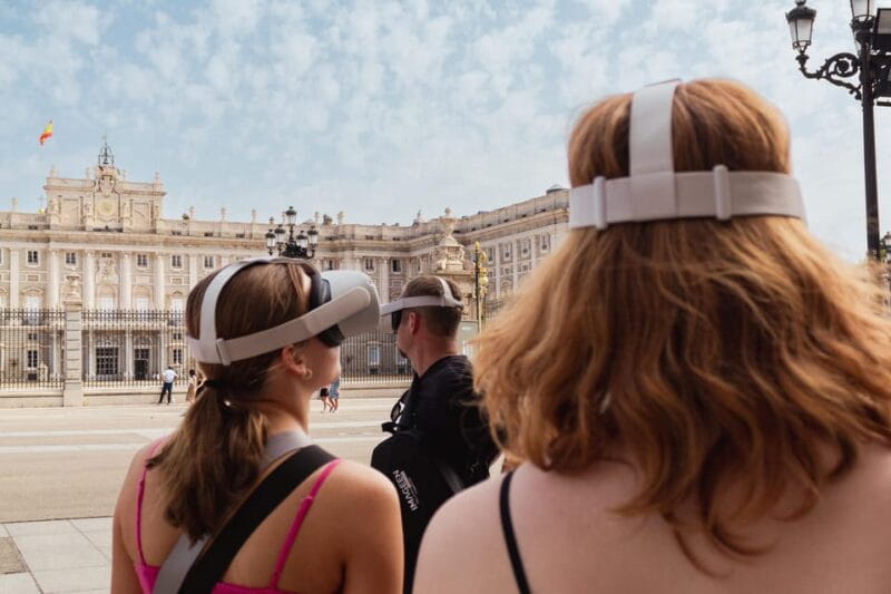 Madrid: Virtual Reality E-Bike Tour - Exploring Madrid on Two Wheels and in Virtual Time