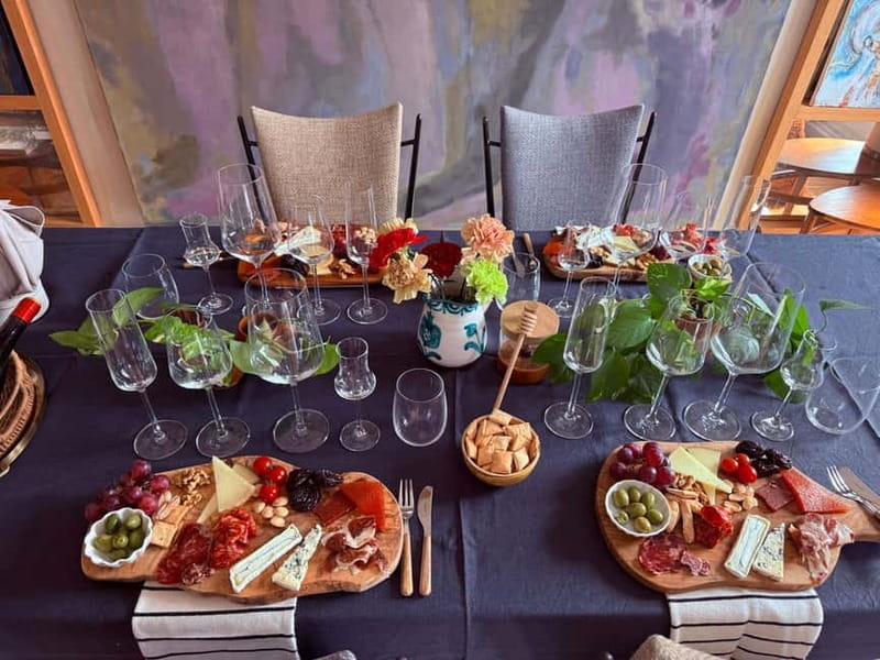 Madrid: Wines & Wonders - A Tasting in a Private Gallery - Logistics and Practicalities