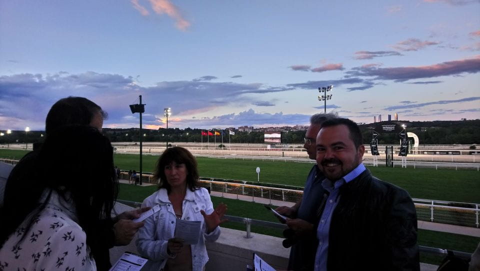 Madrid: Zarzuelas Racecourse Guided Tour - Important Information