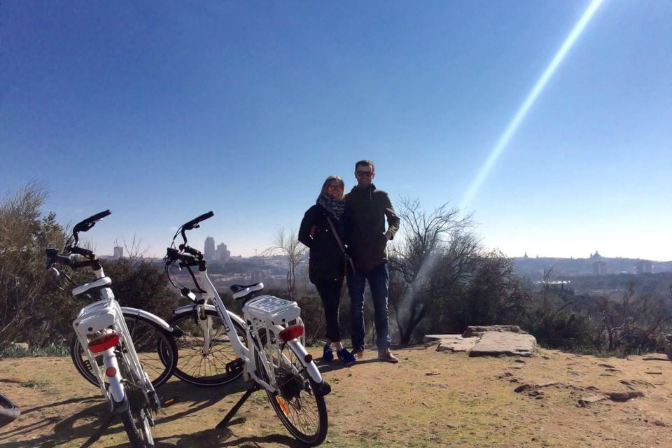 Madrid'S River Side & Casa De Campo Electric Bike Tour - Key Points