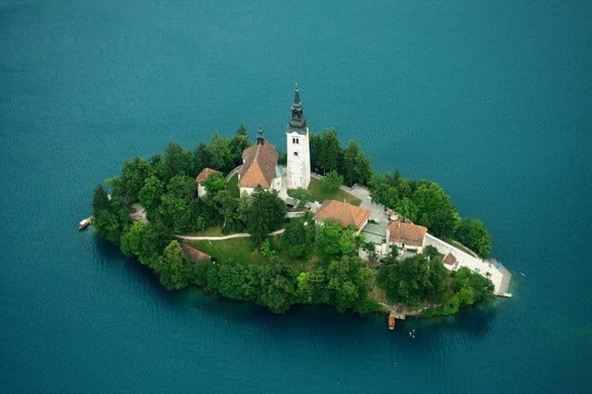 Magic Lake Bled & Charming Ljubljana from Trieste - Ljubljana Old Town: A Blend of Charm and History