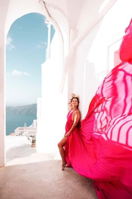 Magical Flying Dress Photoshoots in Oia or Imerovigli - Key points / Takeaways