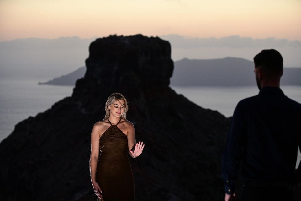 Magical Proposal Photoshoot in Santorini - Key Points