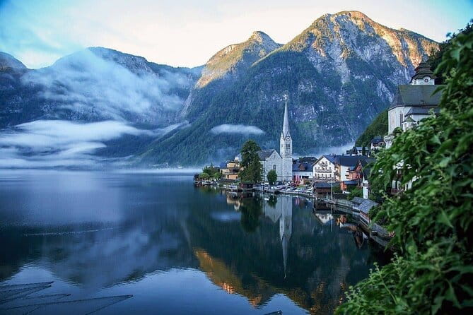 Majestic Walking Tour of Hallstatt - An Honest Look at the Majestic Walking Tour of Hallstatt