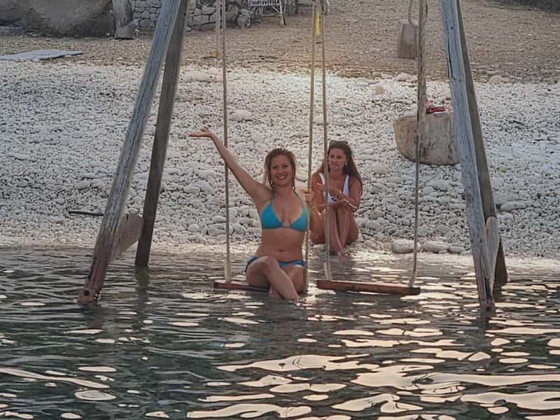 Makarska: Speedboat Sunset Tour to hidden bay on island Bra - The 20-Minute Return & Scenic Sunset