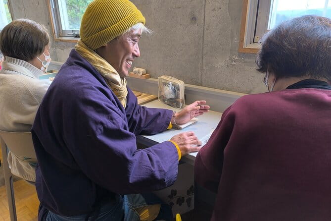 Making a Wooden Carved IPHONE Case in Kawagoe, Saitama - Exploring the Historic Ichibangai District