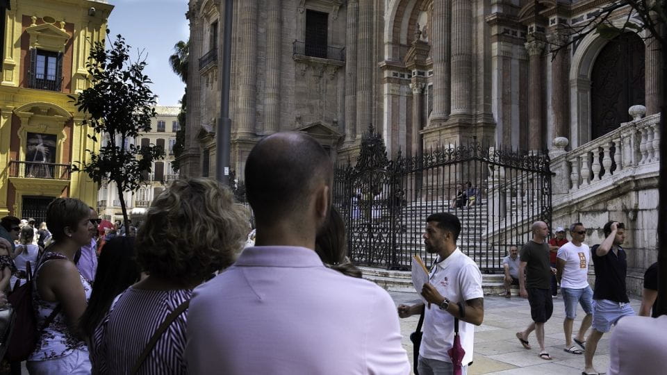 Málaga: 2-Hour Historical Center & Cathedral Tour - Highlights of the Tour