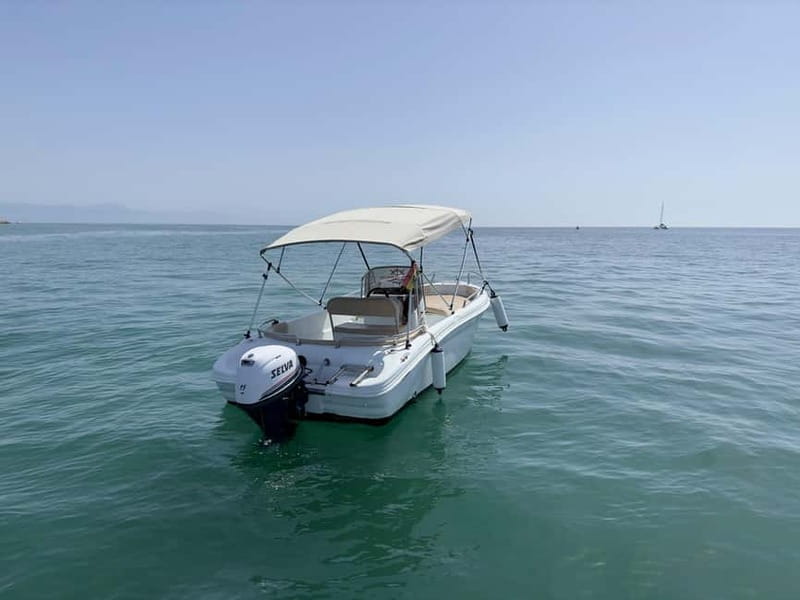 Malaga: Boat rentals without a license - What makes this boat rental stand out?