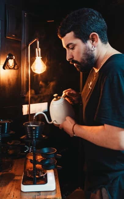 Malaga Coffee Tour & City Tour - with Spanish Tapas & Drinks - Exploring Malaga’s Historic Streets and Cultural Depth