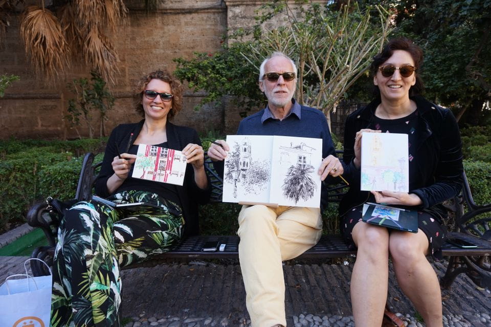 Malaga: Drawing & Painting Lesson Outdoors - Experience Highlights