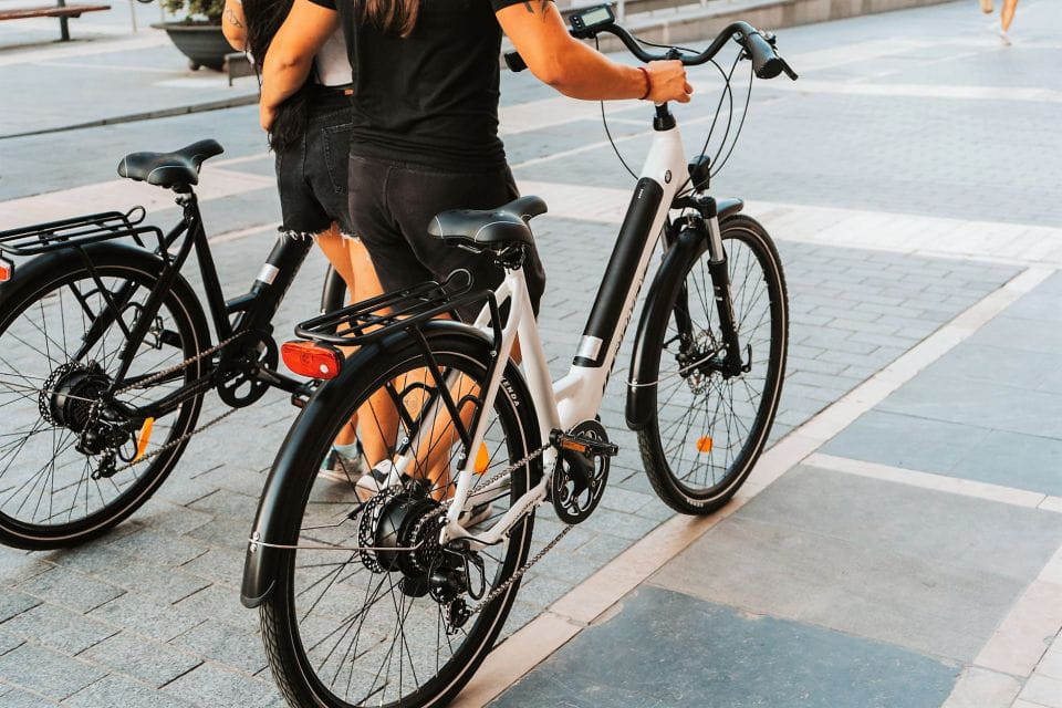 Malaga: Electric Bike Rental - Key Points