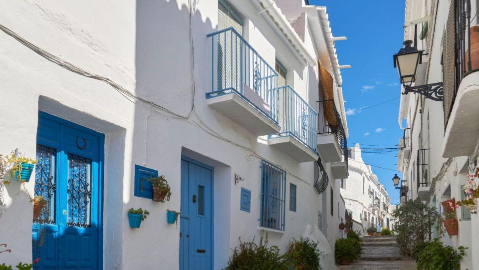 Malaga: Frigiliana and Nerja Day Trip With Wine and Tapas - Key Points